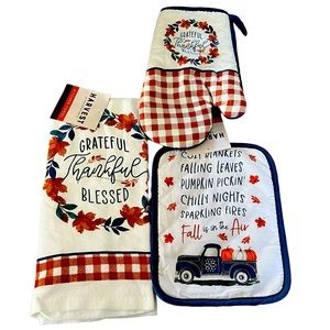 Fall Kitchen Linens Bundle Oven Mitts Dish Rags NEW